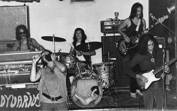 Stradyvarius in 1970 with a Vox Super Foundation Bass amp