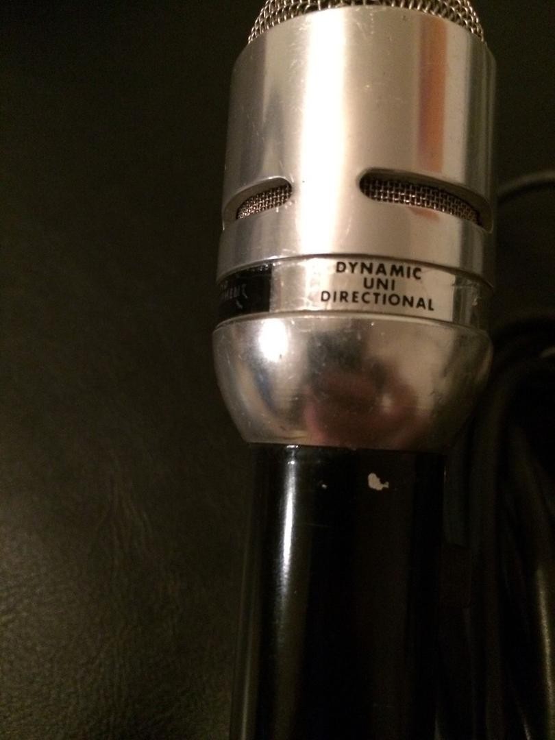 Vox Sound Equipment Limited microphones, the VL1, VL2 and VL3