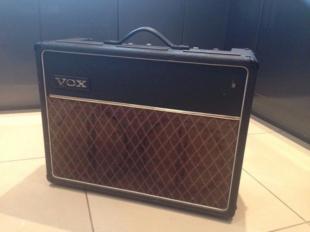 Early (pre-production) Vox Traveller, late 1966